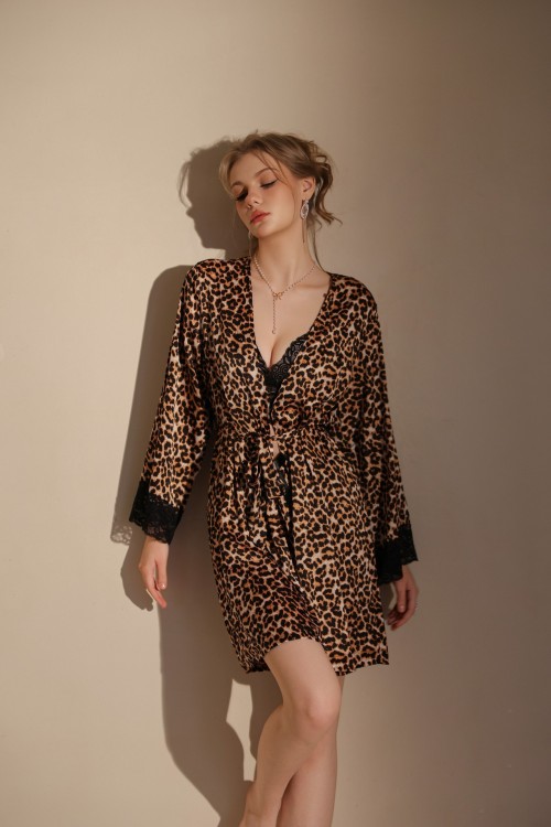 Taizhou Xiajie Garments расширяет линейку домашней одежды премиум-класса универсальным пижамным комплектом на тонких бретельках