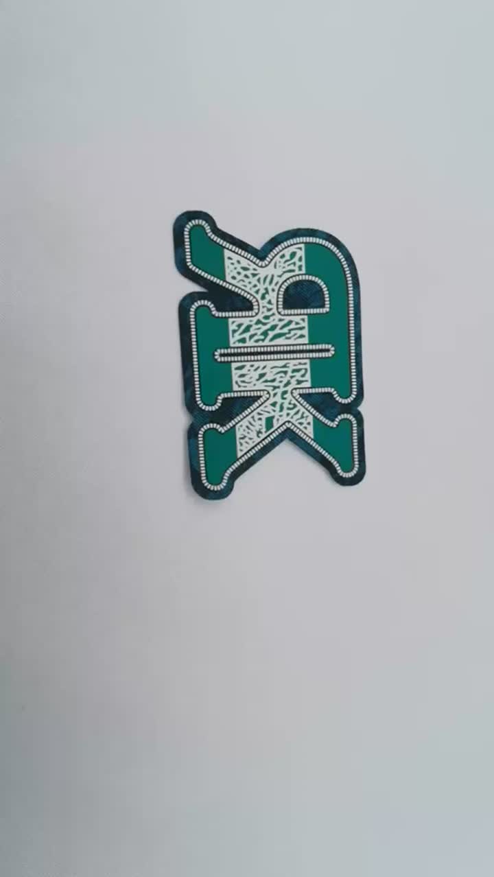 Silikonový štítek z tkané vrstvy ve sportovním stylu