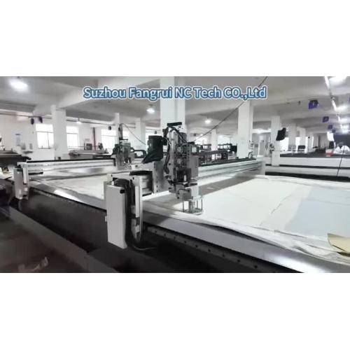 Macchina da cucire industriale a taglio automatico