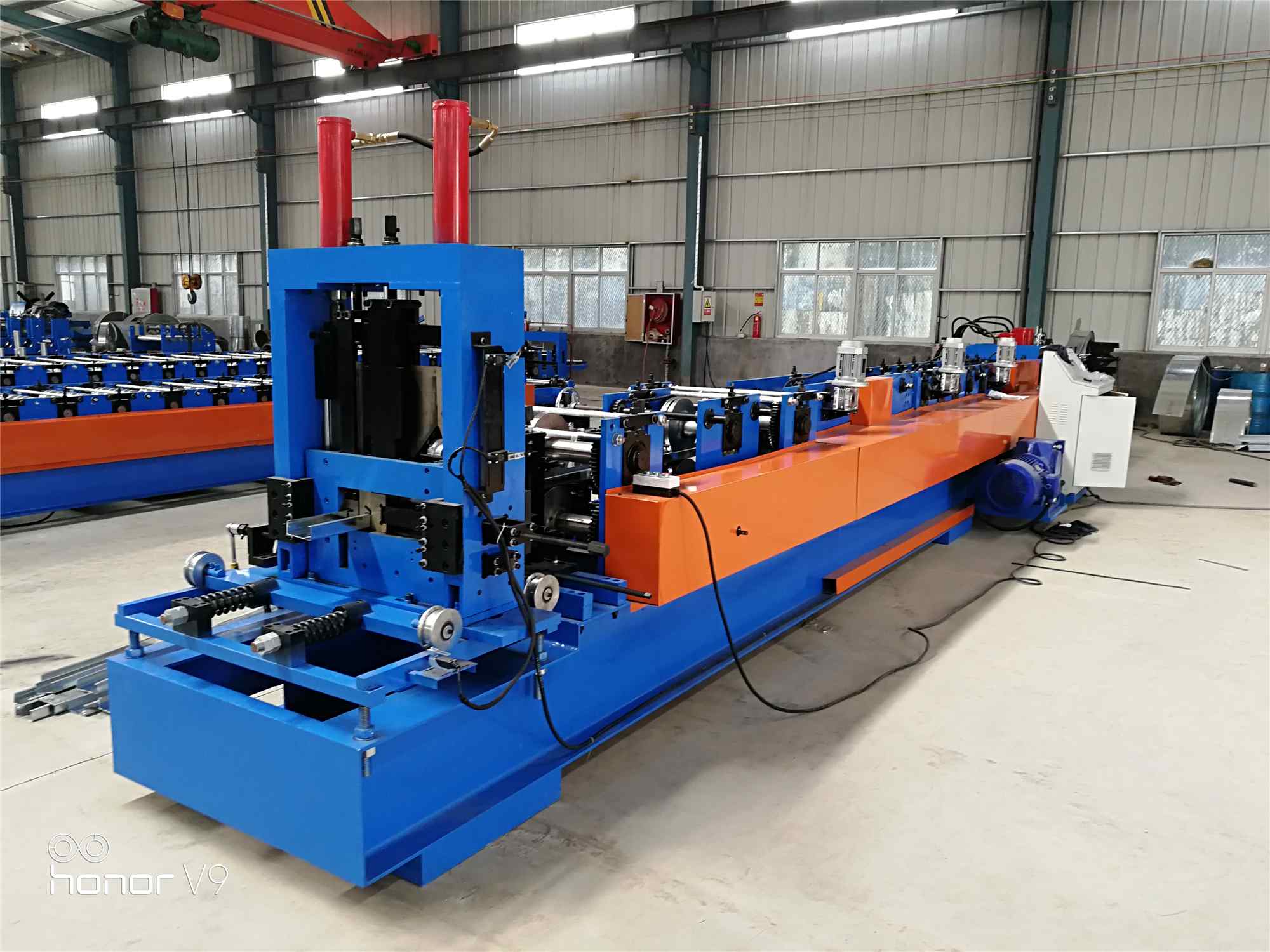 80-300 CZ purlin forming machine