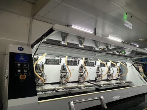 Zhejiang Lingchao Electronic Technology Co., Ltd. ประกาศความก้าวหน้าทางเทคโนโลยีที่สำคัญและการขยายกำลังการผลิตในการผลิตแผงวงจร