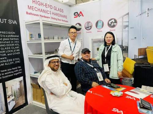 SVA في معرض مواد البناء السعودي 2023: أجهزة الأبواب الزجاجية المتميزة