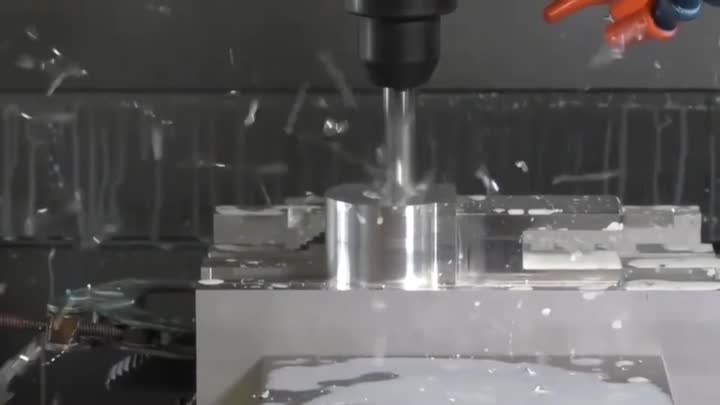 Peças de fresamento de usinagem CNC personalizadas.mp4