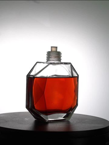 High quality cheap liquor glass bottle manufacturer in China