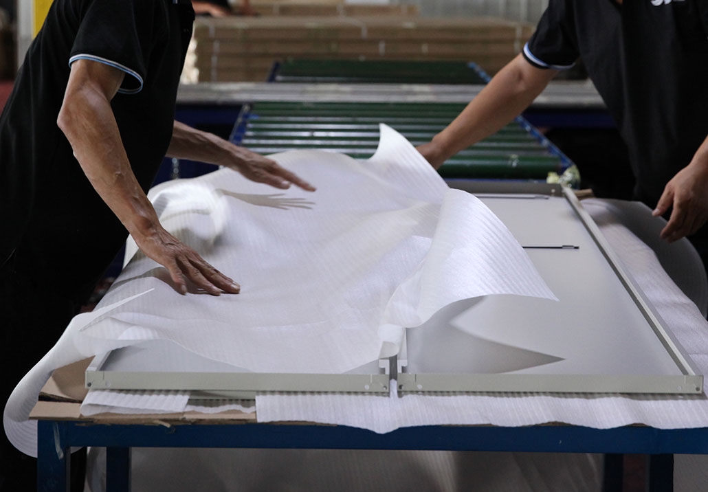 Luo Yang Blue Whale Office Furniture Co.,ltd.
