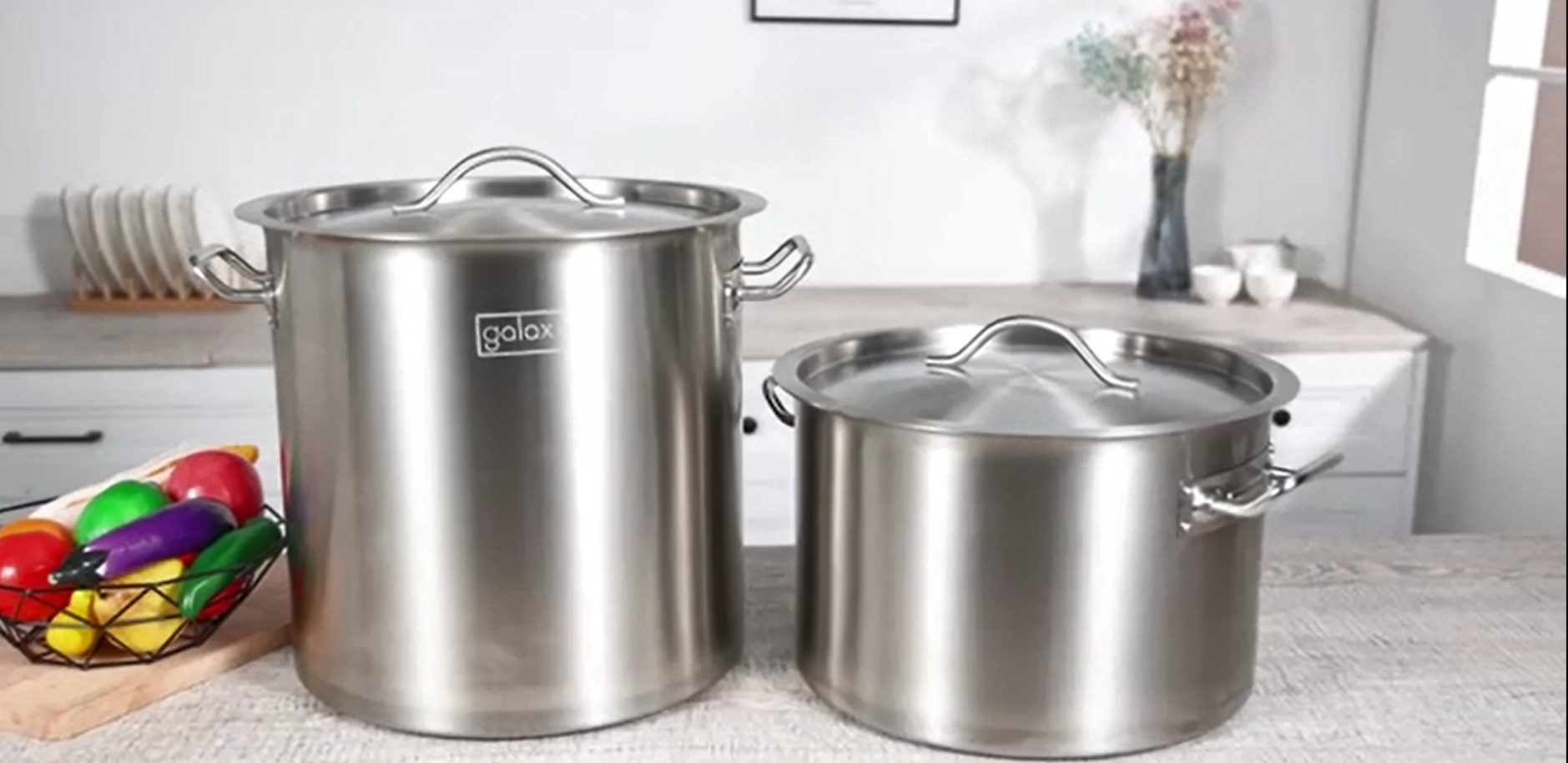 Household stainless steel soup bucket