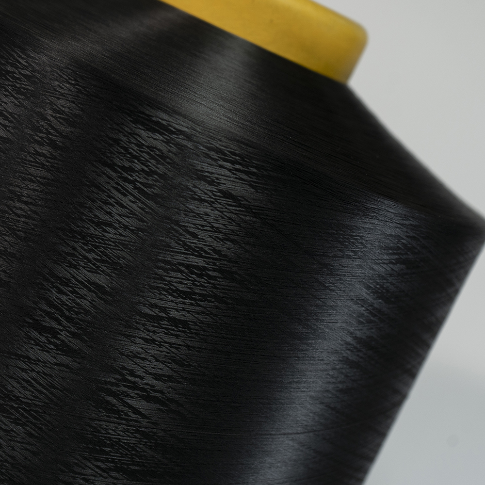 Soft Raw Black Polyester Yarn 200D/96F DTY 100% Polyester Yarn For Knitting