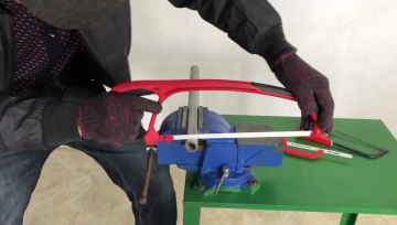 CreateFlag 6" Garden Wood Cutting Junior Hacksaw Frame1