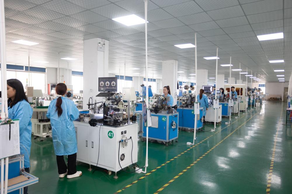 Needle arranging automatic machine workshop2