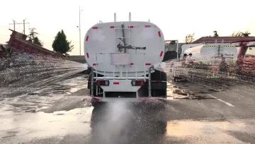 Watering car