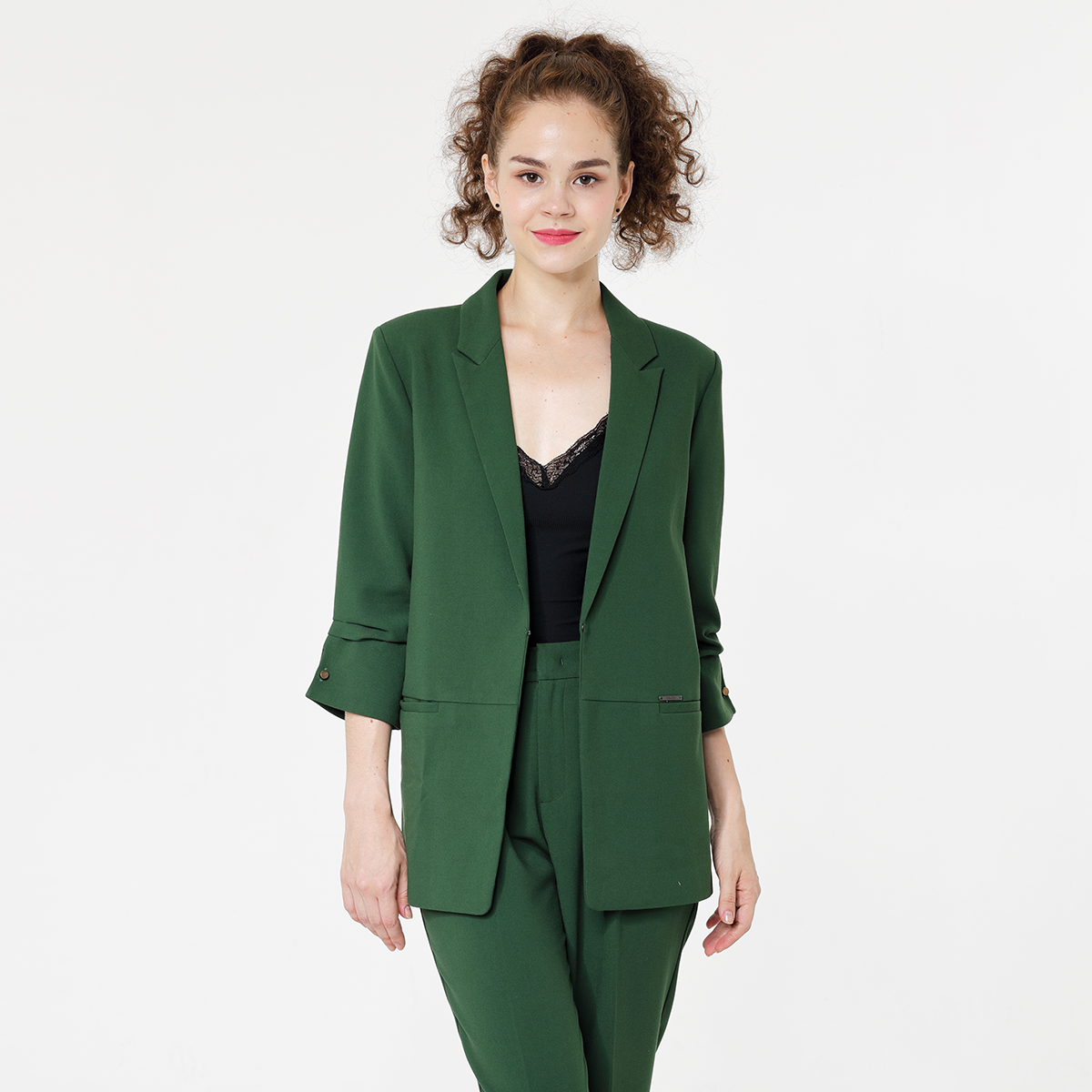 Women's blazer with 3/4 sleeve Women's blazer with 3/4 sleeve