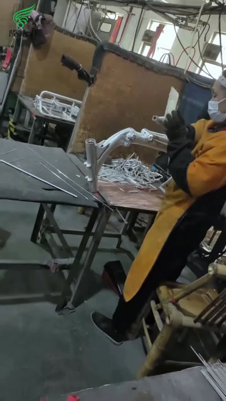 実際の製品映像のショーケース