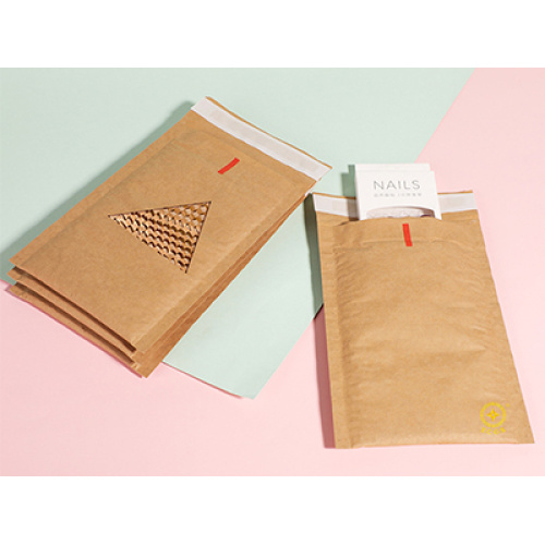 Honeycomb envelope bags make packaging more environmentally friendly and transportation more secure.