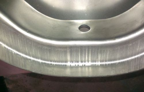 Wie man die Oberflächenstamm von gestempelten Teilen im Metallstempeln steuert