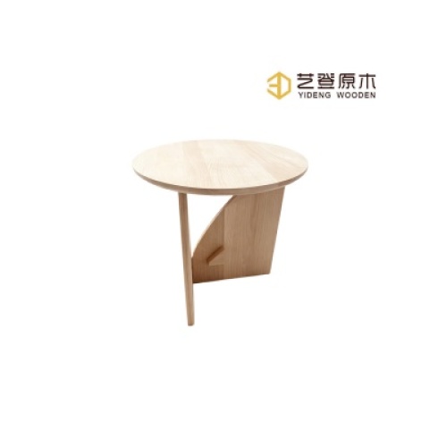 تكشف شركة Ningbo Yideng Wood Industry عن طاولة جانبية بسيطة من الخشب الصلب للمشاريع الداخلية السكنية
