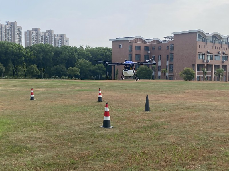 Uczenie się i szkolenie dronów