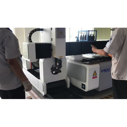 Máquina de cortar láser de fibra CNC CNC