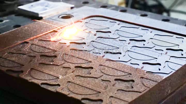 Máquina automática de limpeza a laser de pulso de 3 4 5 6 eixos CNC