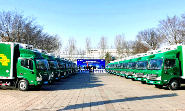 Postal refrigerated trucks