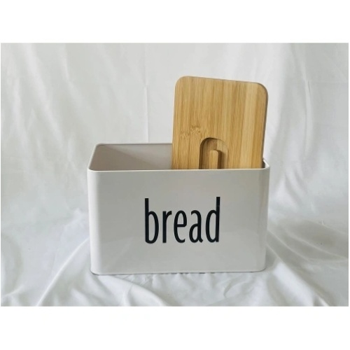キッチン組織の高架：金属製のパン箱、木製のふたパン箱、ハードウェアのふたパン箱