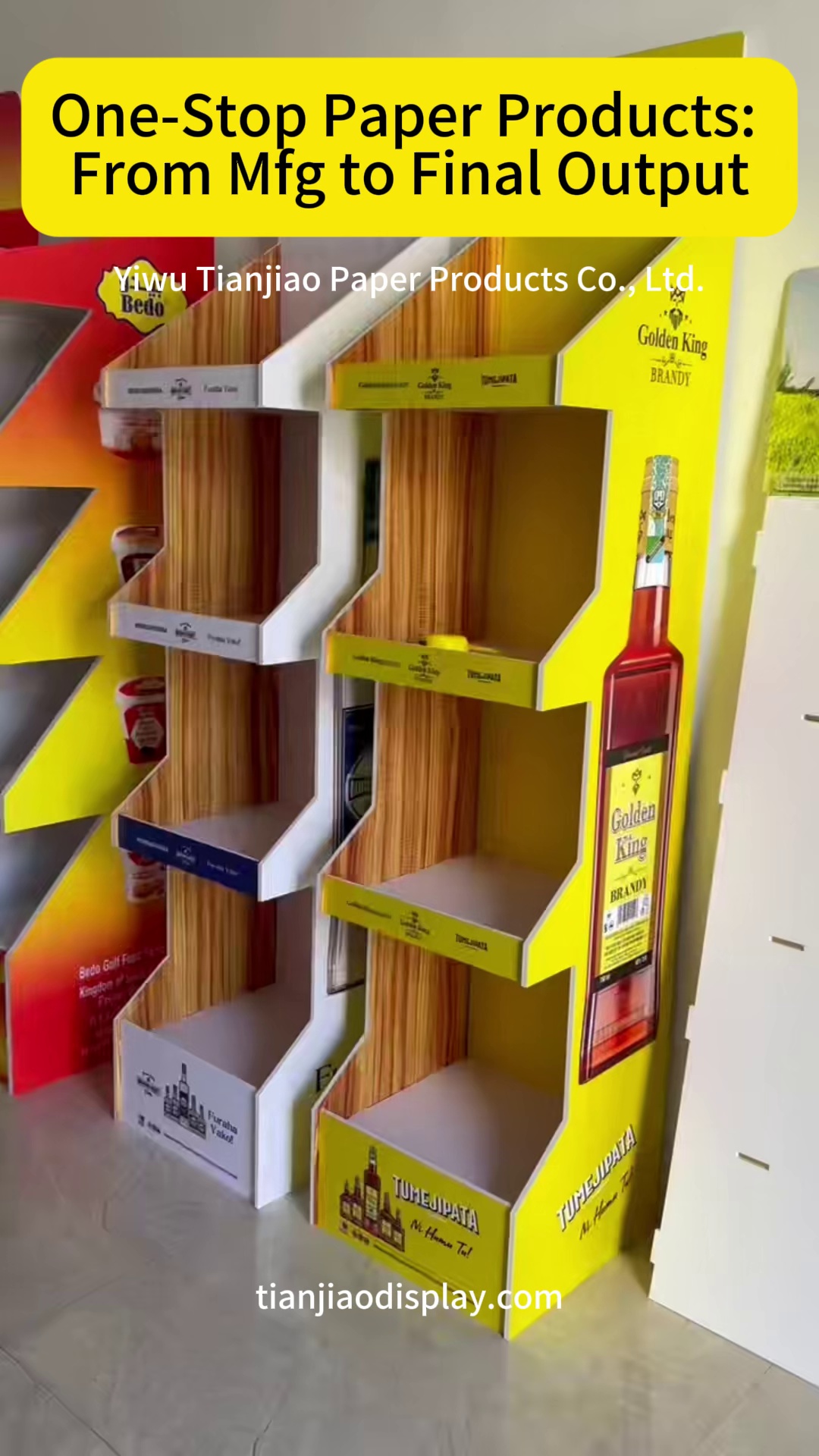 Soporte detallado del proyecto de visualización desde el boceto conceptual hasta la entrega del accesorio terminado.