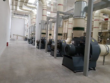 উচ্চ-দক্ষ সেন্ট্রিফিউগাল ফ্যান