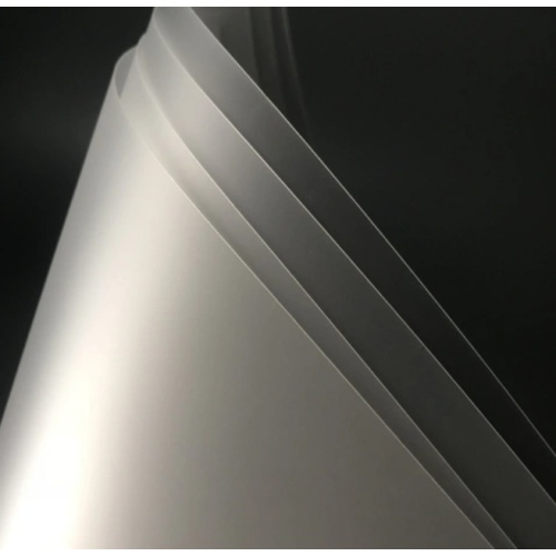 Ist Polycarbonat oder Acryl als Lichtdiffusionsmaterial besser geeignet?