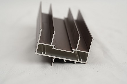 Do you know the melting temperature of industrial aluminum?