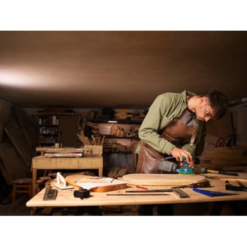 世界的な収集品ブームの中で、職人工芸品のダガー業界、手作りのカスタム品の需要が急増