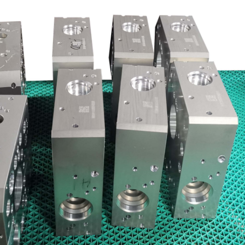 工作機械の効率を最大化: フィルターアラートと高圧オイル濾過に関する洞察