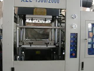 macchina da stampaggio a iniezione in gomma XZL-Fifo1