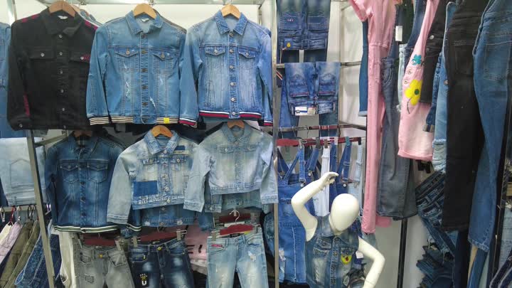 Denim -Probenausstellung 4