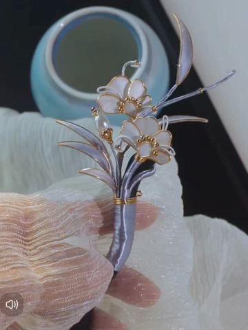 Original Intangible Cultural Heritage Velvet Flower Brooch