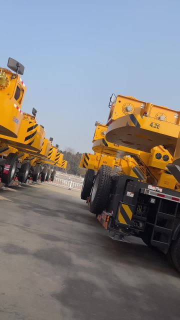 Made in China, XCMG produces QY25K truck crane