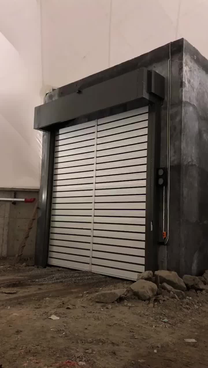 Spiral rollup door