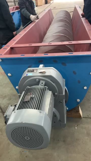 screw conveyor is under commissioning before delivery