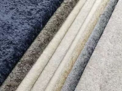 Le tissu velours brille avec une élégance intemporelle