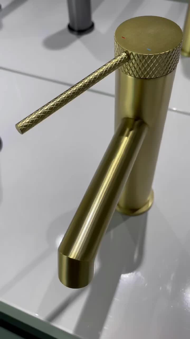 Single Hole Bathroom Faucet