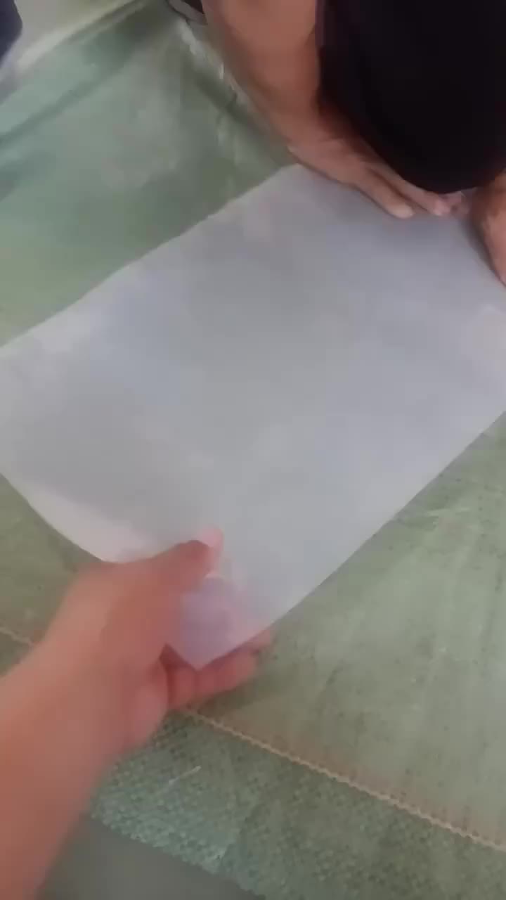 Teste de tração de chapas de silicone branco