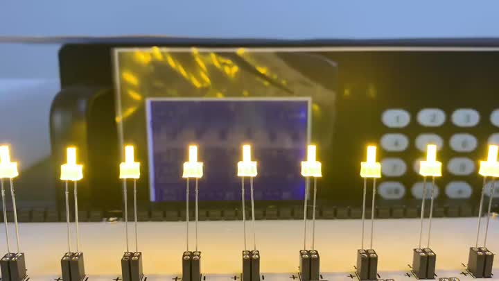 2mm balts LED garās tapas silta balta gaismas diode
