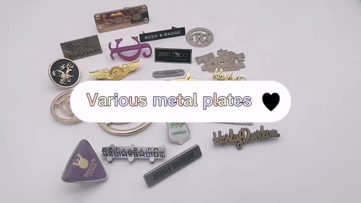 Varias placas de metal