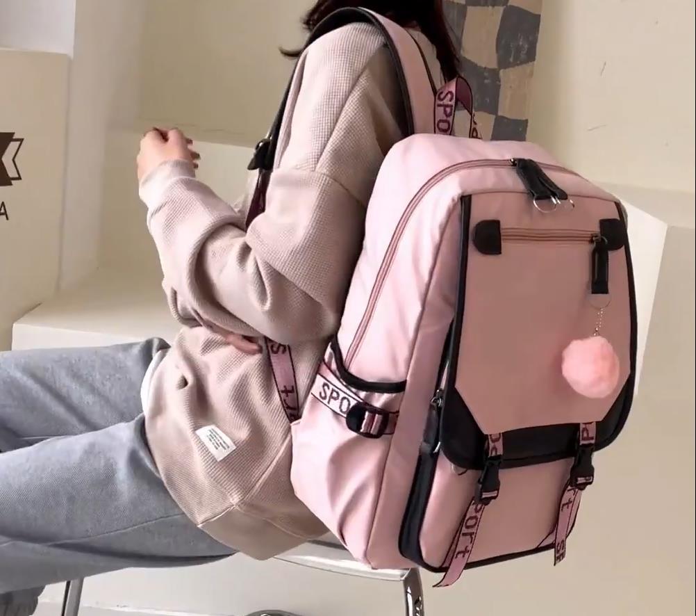 Girlbackpack2