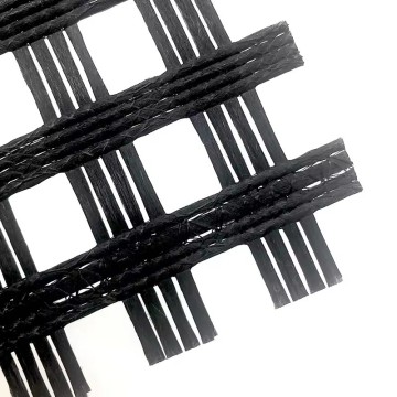 Glass fiber geogrid for soil reinforcement