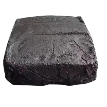 Black refractory mud