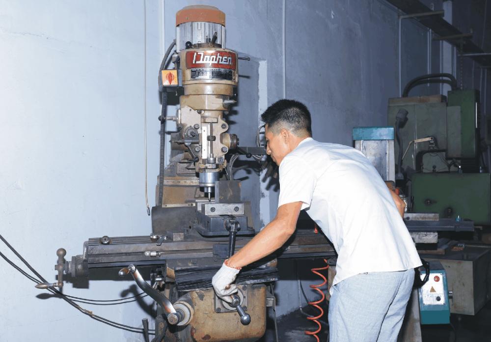 grinding machine