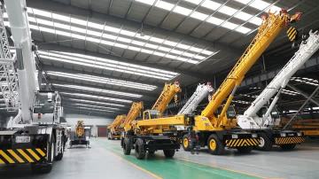 10Ton Rough Terrain Crane