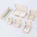 Hanhong Großhandel weißer Lederschmuck Verpackung Ohrringe Halskette Schmuckschachtel Luxusarmband Ringe PU Leder Schmuck Box11