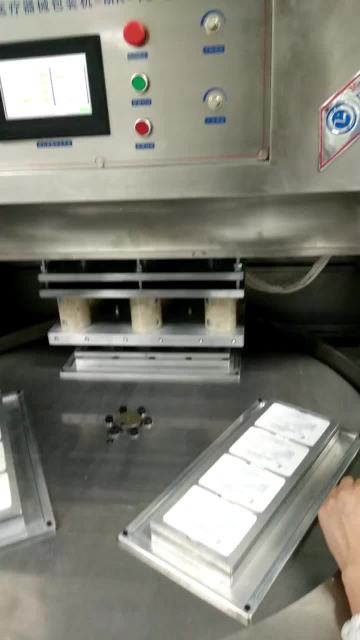 Tyvek packaging machine