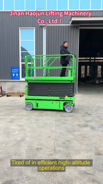 Self-climbing scissor-type aerial work platform