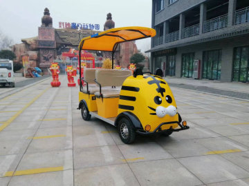 Scooterul personalizat de mobilitate electrică de desene electrice de la baza de conservare Sichuan Panda sunt gata și așteaptă să fie încărcate și expediate.